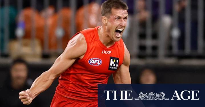 AFL 2025: David Swallow delivers Gold Coast Suns win by a point over Fremantle Dockers in elimination final thriller
