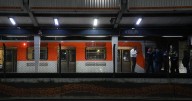 Líneas 2 y 3 del Metro CDMX son ‘un desastre’: Trenes tardan hasta 15 minutos en salir de la estación