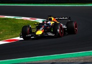 Un Verstappen de récord agua la fiesta de McLaren