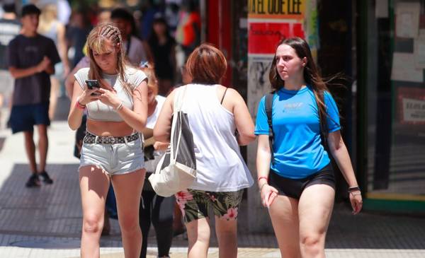 ¿Menos lluvias y más calor? Qué dice el pronóstico sobre el clima en La Plata los últimos tres meses del año