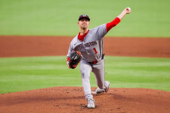 MLB roundup: Padres clinch playoff spot with walk