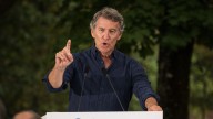 El PP lleva a la UE la chapuza de Igualdad con las pulseras antimaltrato