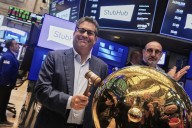 Wall Street coasts toward the end of another winning month