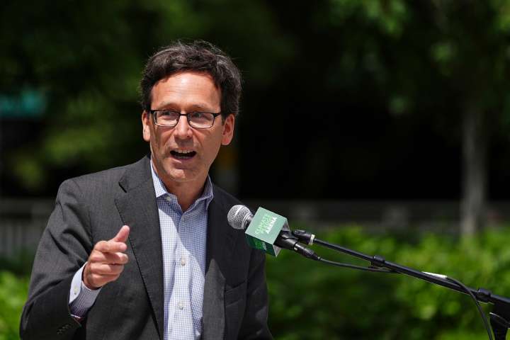 Gov. Ferguson creates new ‘sub-cabinet’ to protect WA immigrant rights