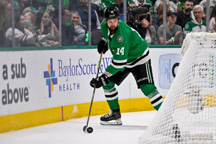 Jamie Benn Sustained Collapsed Lung, Will Miss Start Of Season