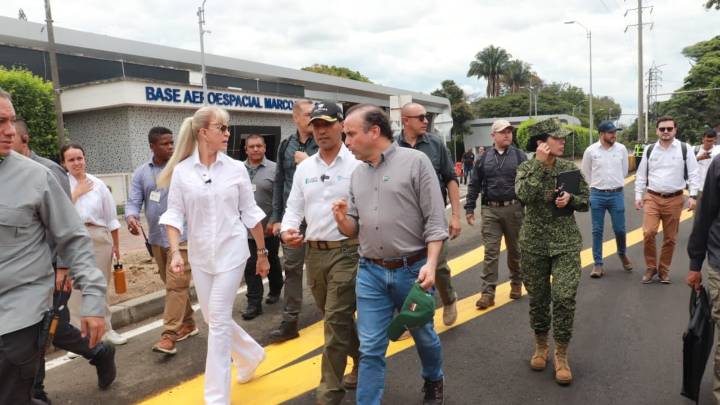 “No nos dejen solos”: la súplica de la comunidad tras atentado en Cali y la respuesta del ministro de Defensa, Pedro Sánchez