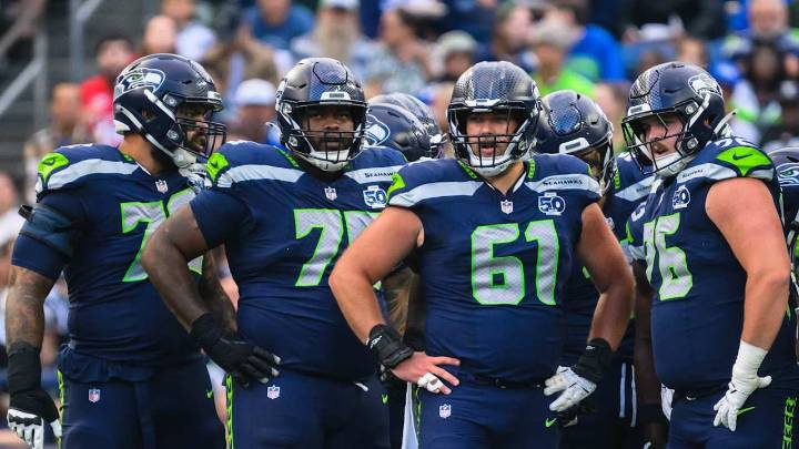 'Cohesiveness,' 'Clarity,' & 'Continuity' Will Be The Three C's To Seahawks' Offensive Line Success
