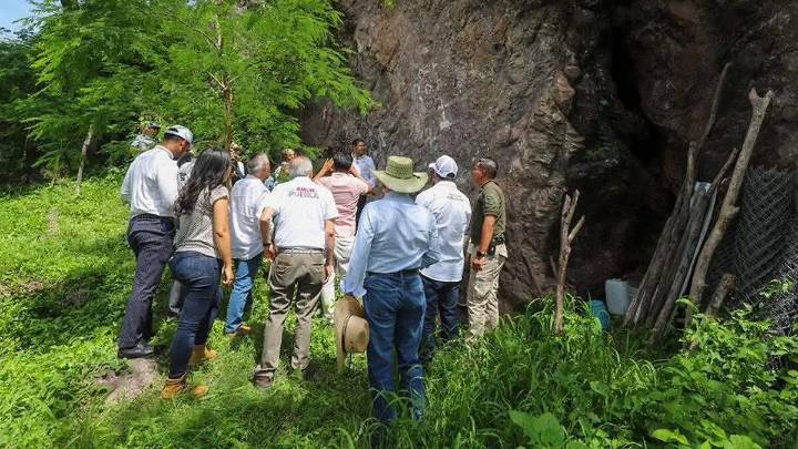 Denuncian daños severos en pinturas rupestres de ‘La Mano Pintada’ en Izúcar