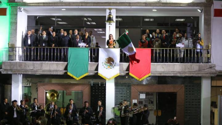 Por primera vez en la historia de Ecatepec una mujer da el Grito de Independencia