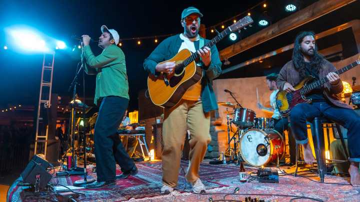 Scenes from the Young the Giant 'In the Open' tour, Pappy & Harriet's