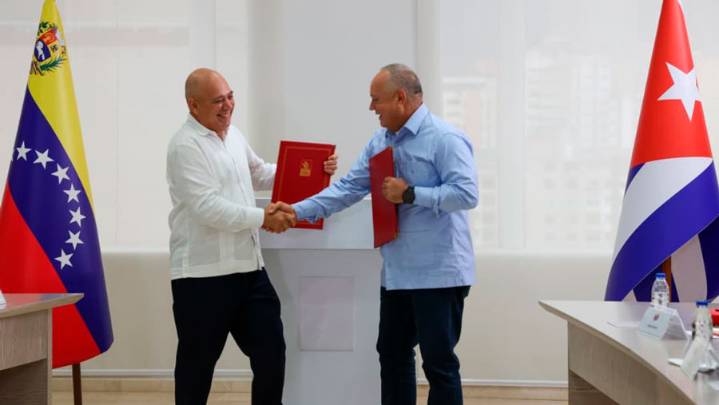 PSUV y Partido Comunista de Cuba suscriben acuerdo de cooperación
