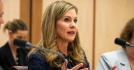 Tech firms urged on age checks as social media ban looms