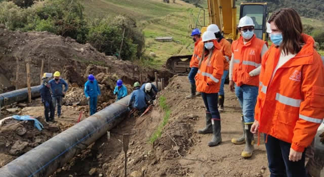 Avivatos robaban agua en Bogotá y Soacha para venderla a carrotanques: así los descubrieron