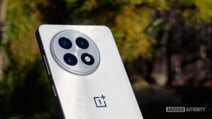 OnePlus will be first to launch a Snapdragon 8 Gen 5 (not Elite) phone