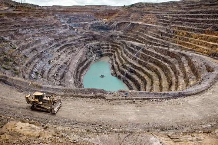 Gobierno cancela 805 concesiones mineras en trámite: SE