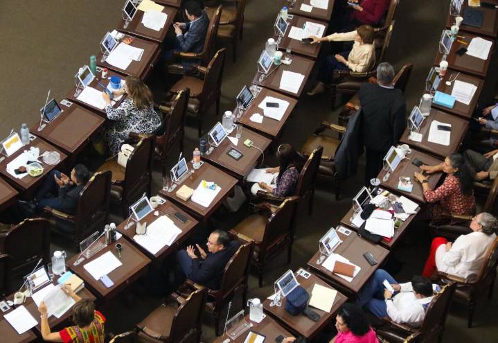 Entregan a Congreso de CdMx informe de gobierno de Clara Brugada