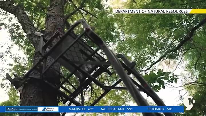 Tree stand safety emphasized for hunters by Michigan DNR