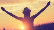 Una eminencia en felicidad revela las 10 pequeñas reglas que son clave para una vida feliz y sencilla