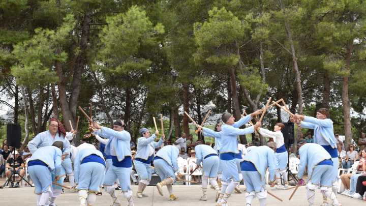 La Almunia reivindica el 25 aniversario de la recuperación del dance de Cabañas