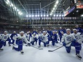 Photos: Canucks training camp opens in Penticton | Grande Prairie Daily Herald Tribune