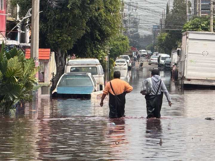 Insuficiente ayuda por inundaciones en Nezahualcoyotl, senalan vecinos