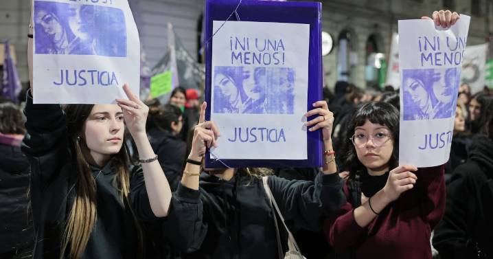 Live-streamed murder of 2 women and girl shocks Argentina