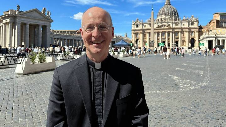 Pope Leo meets LGBTQ+ Catholic advocate and vows continuity with Pope Francis' legacy of welcome