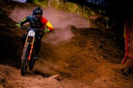 Daniel Castellanos, campeón de España de descenso: “Mi padre es mi mecánico, mi cocinero, mi mánager… mi todo”