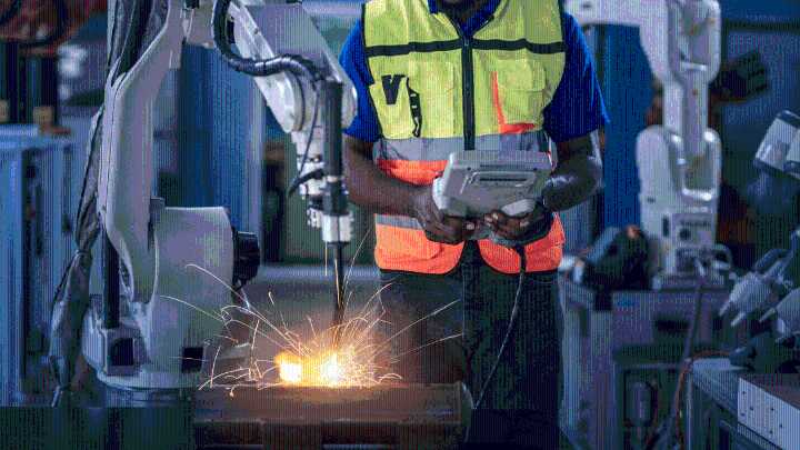 Industrial output in India grew 4% in August: Govt data
