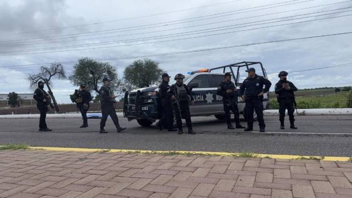 Localizan a hombre asesinado a balazos en la salida norte de Culiacán