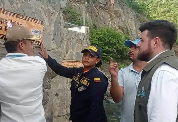 Suspendidas obras de dos construcciones