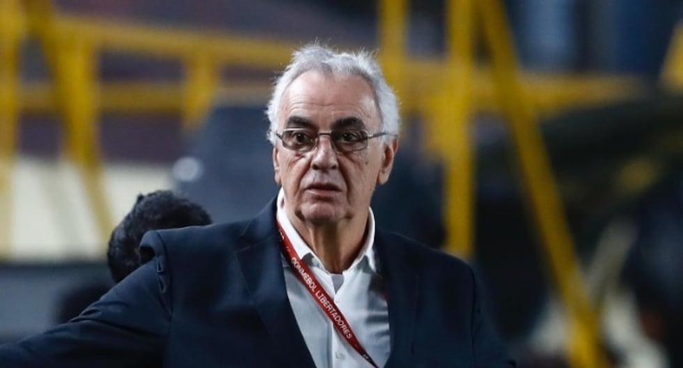 Universitario | Jorge Fossati respondió a Carlos Zambrano tras victoria ante Melgar: “Él sabe manejarse en ese mundo”