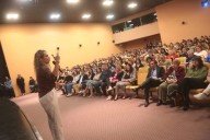 “Mujeres teníamos que ser”: Neuquén homenajeó a 30 referentes de la comunidad