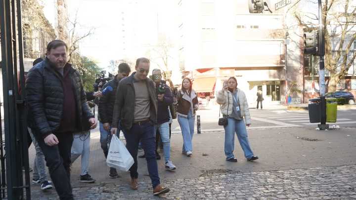 Elecciones en Provincia: Francisco Adorni fue a votar y no había presidente de mesa