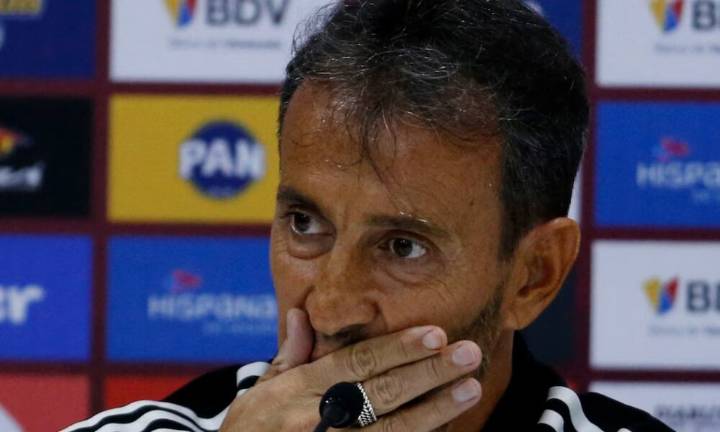 Fernando Batista se despide y dice que se va de «común acuerdo»