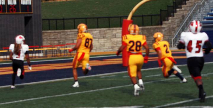 Queen's rolls over York Lions 57-5 in blowout at Richardson Stadium