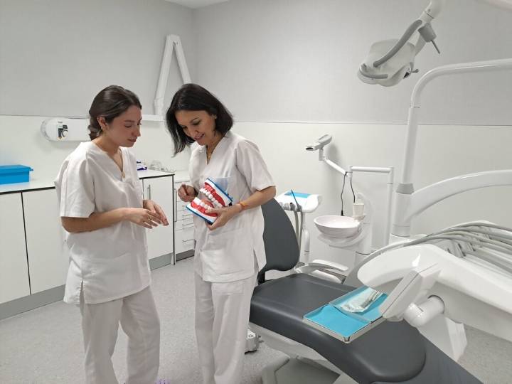 Quirónsalud Toledo fomenta la salud dental de los niños