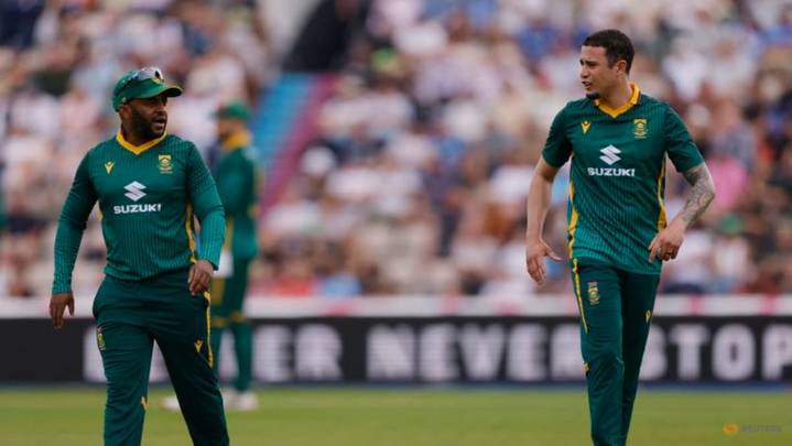 South Africa's Bavuma out of Pakistan tests, De Kock returns for ODIs