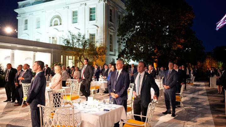 Trump Launches 'Rose Garden Club' at White House Dinner