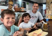 Los detalles del reencuentro. El padre argentino que denunció a su exesposa se reunió con sus hijos en Brasil