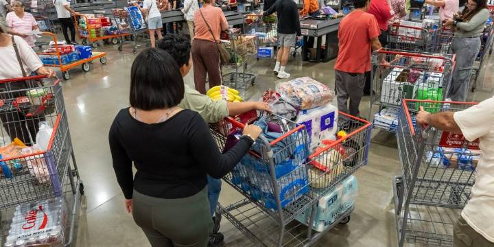 Oxford Economics finds younger, poorer US consumers set to suffer more significantly