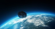 Asteroide FA22, uno de los más grandes de 2025, pasará mañana ‘cerca’ de la Tierra: ¿Qué sabemos?