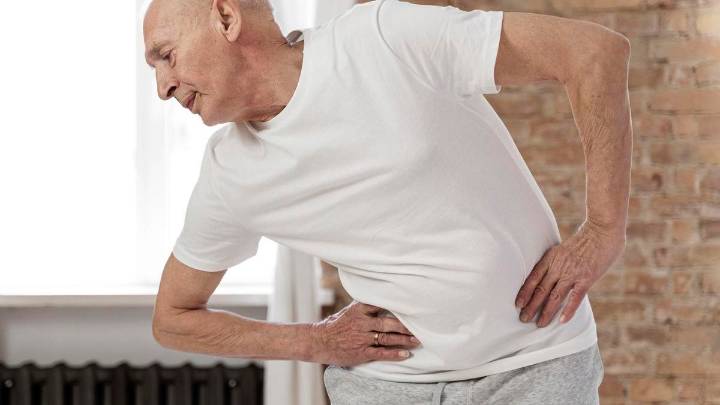 La osteoporosis no solo es cosa de mujeres: afecta también a hombres y con peores consecuencias