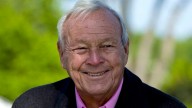 Bethpage Black Pays Tribute to Late Ryder Cup Legend with New ‘Arnold Palmer Way’ Bethpage Black pays tribute to golf legend Arnold Palmer, celebrating his unmatched Ryder Cup legacy with a lasting ho