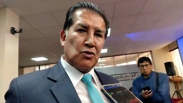 Alcalde de San Román minimiza cemento vencido en obra de 6.8 millones