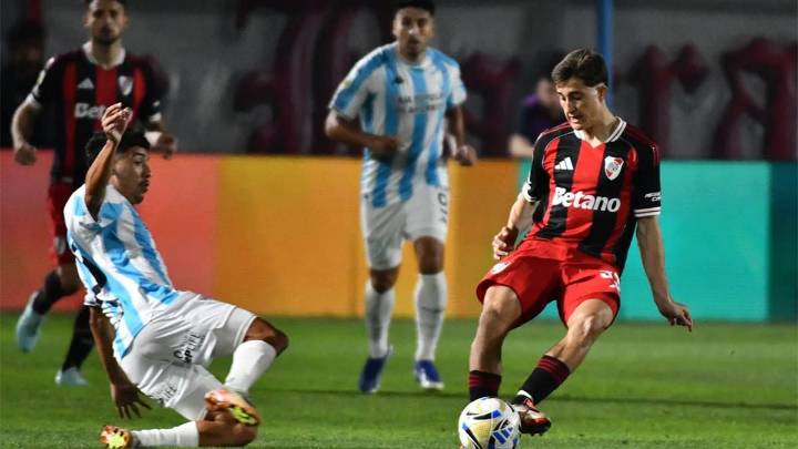 En la antesala del partido de vuelta ante Palmeiras, River perdió ante Atlético Tucumán