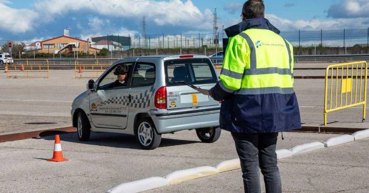 Dos nuevos examinadores de tráfico se incorporan a la Jefatura Provincial de Tráfico de Granada