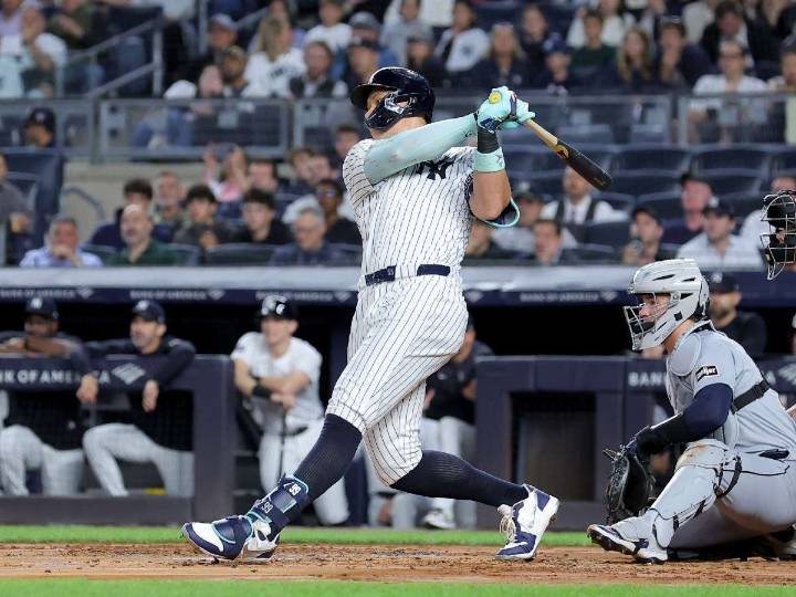 Aaron Judge supera a Yogi Berra en el top-5 de más jonrones de Yankees