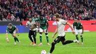 Kane reaches 100 goals for Bayern with double strike in 4