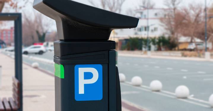 UK drivers who pay by phone at car parks warned as £1,000s taken from accounts